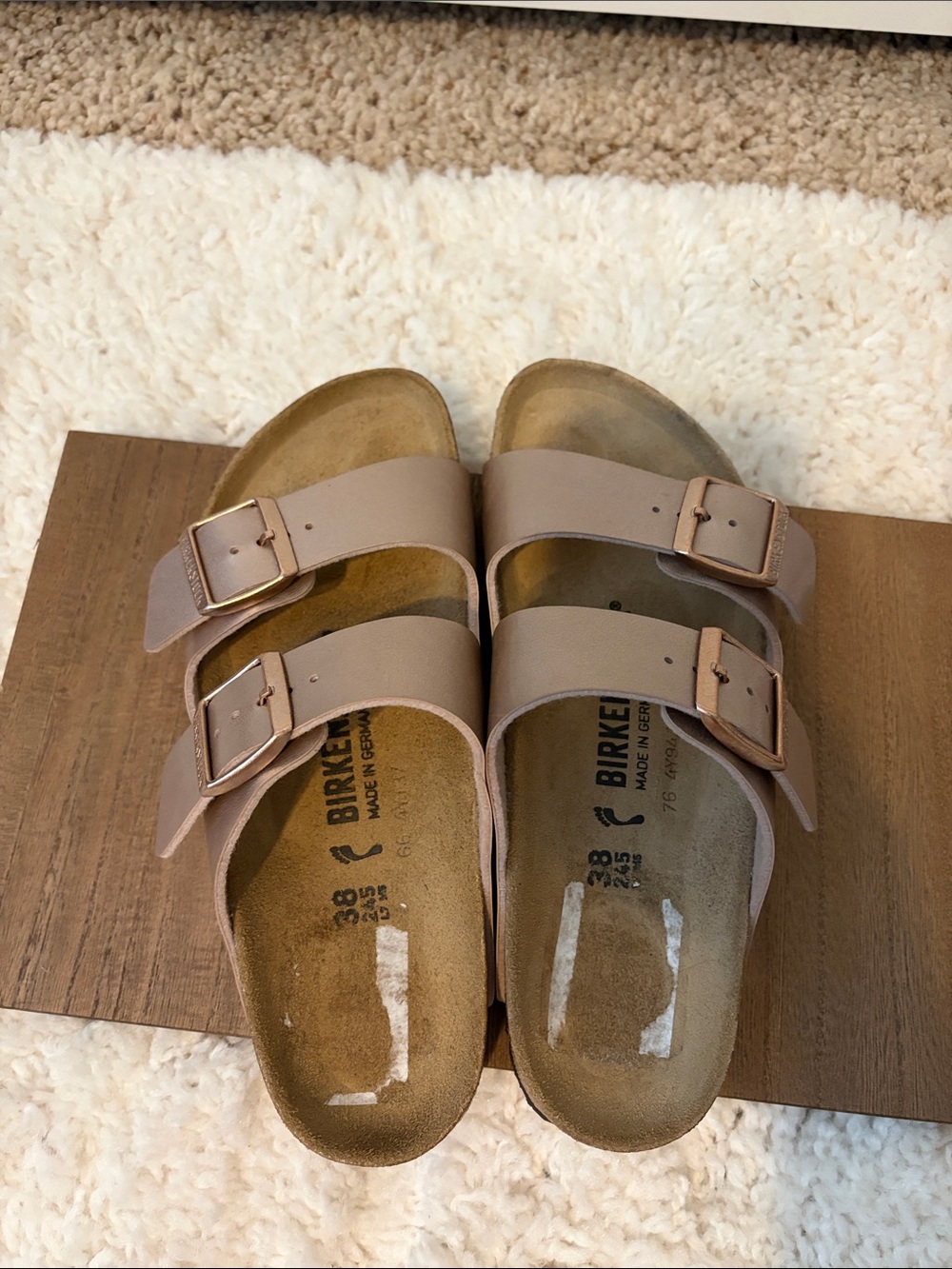 Birkenstock Arizona Two-Strap Metallic Rose Gold Sandals Size 38 - Picture 5 of 6